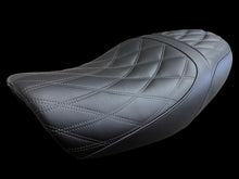 Load image into Gallery viewer, CORE motorcycle LUXURY COMFORT Seat for Kawasaki Z900RS